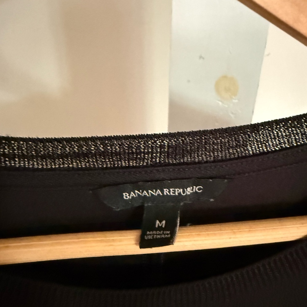 Banana Republic Top - Picture 6 of 7